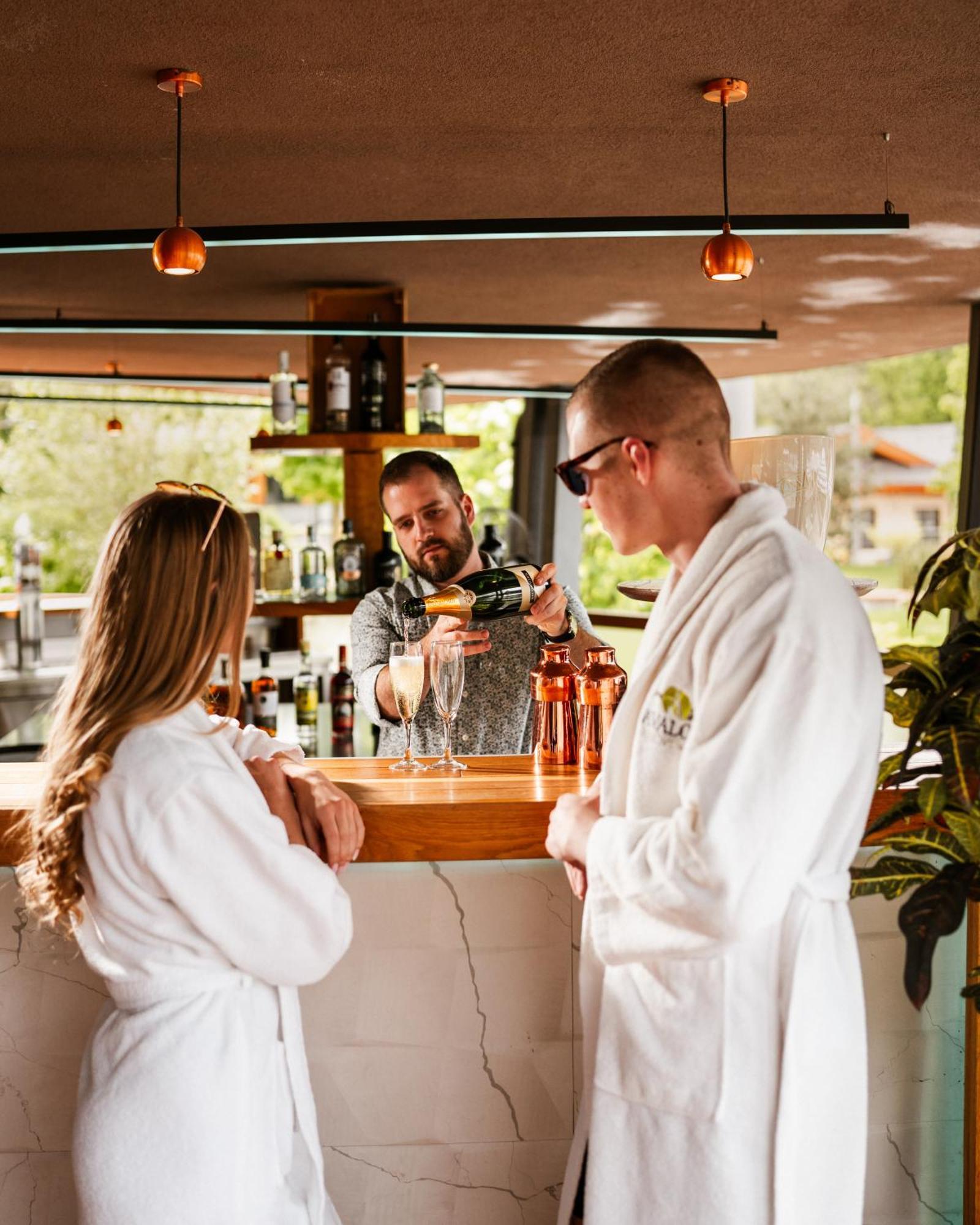 Avalon Resort & Spa Miskolc Esterno foto