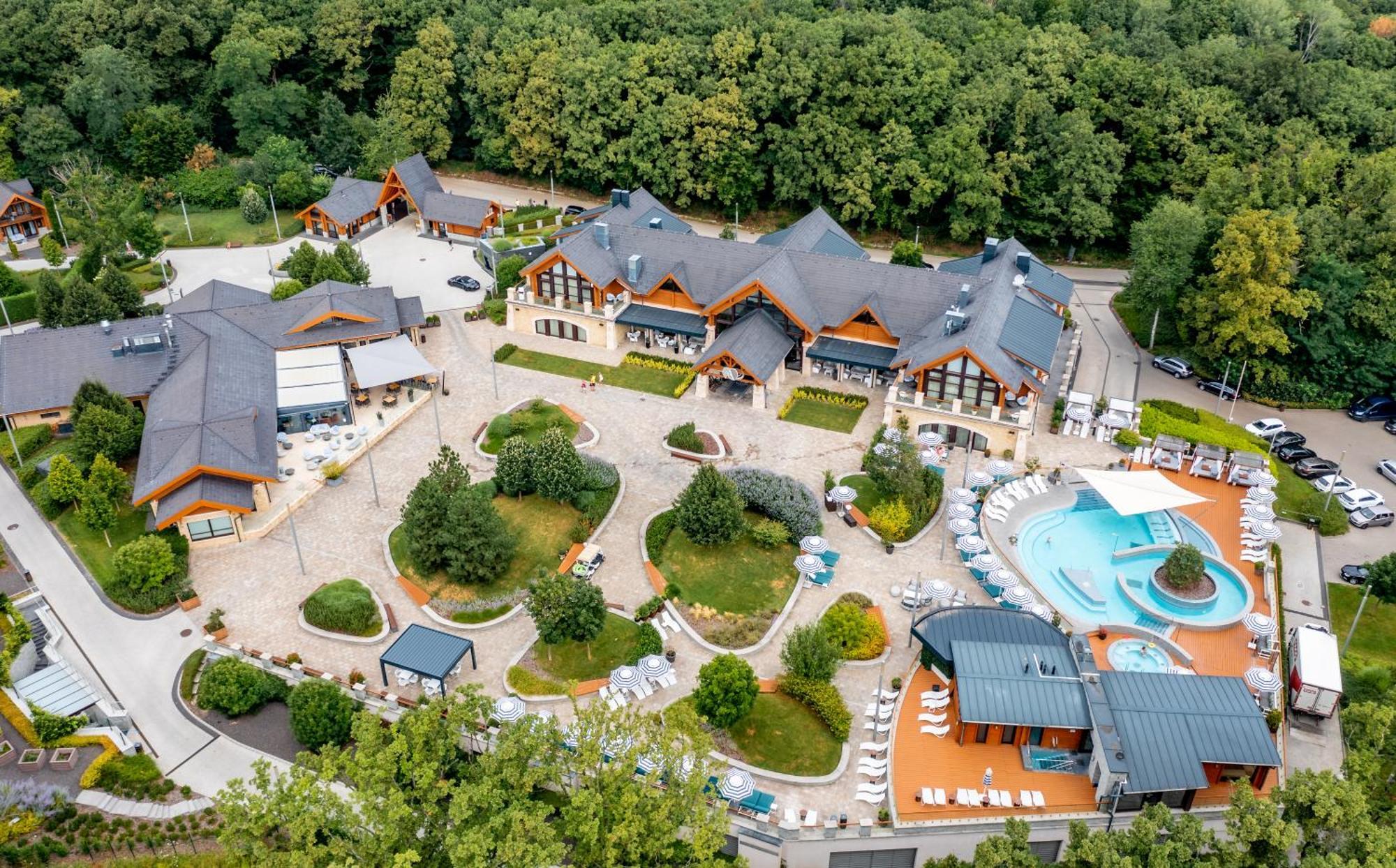Avalon Resort & Spa Miskolc Esterno foto